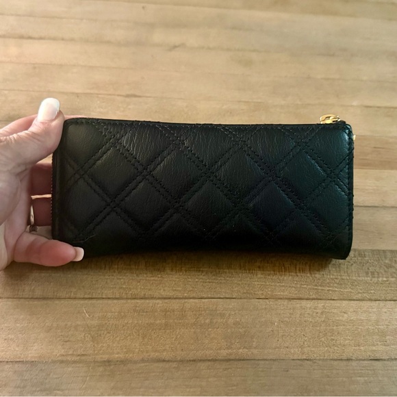 Marc Jacobs Black Quilted Lambskin Leather Zip Around Wallet with Gold Lock - Picture 6 of 10